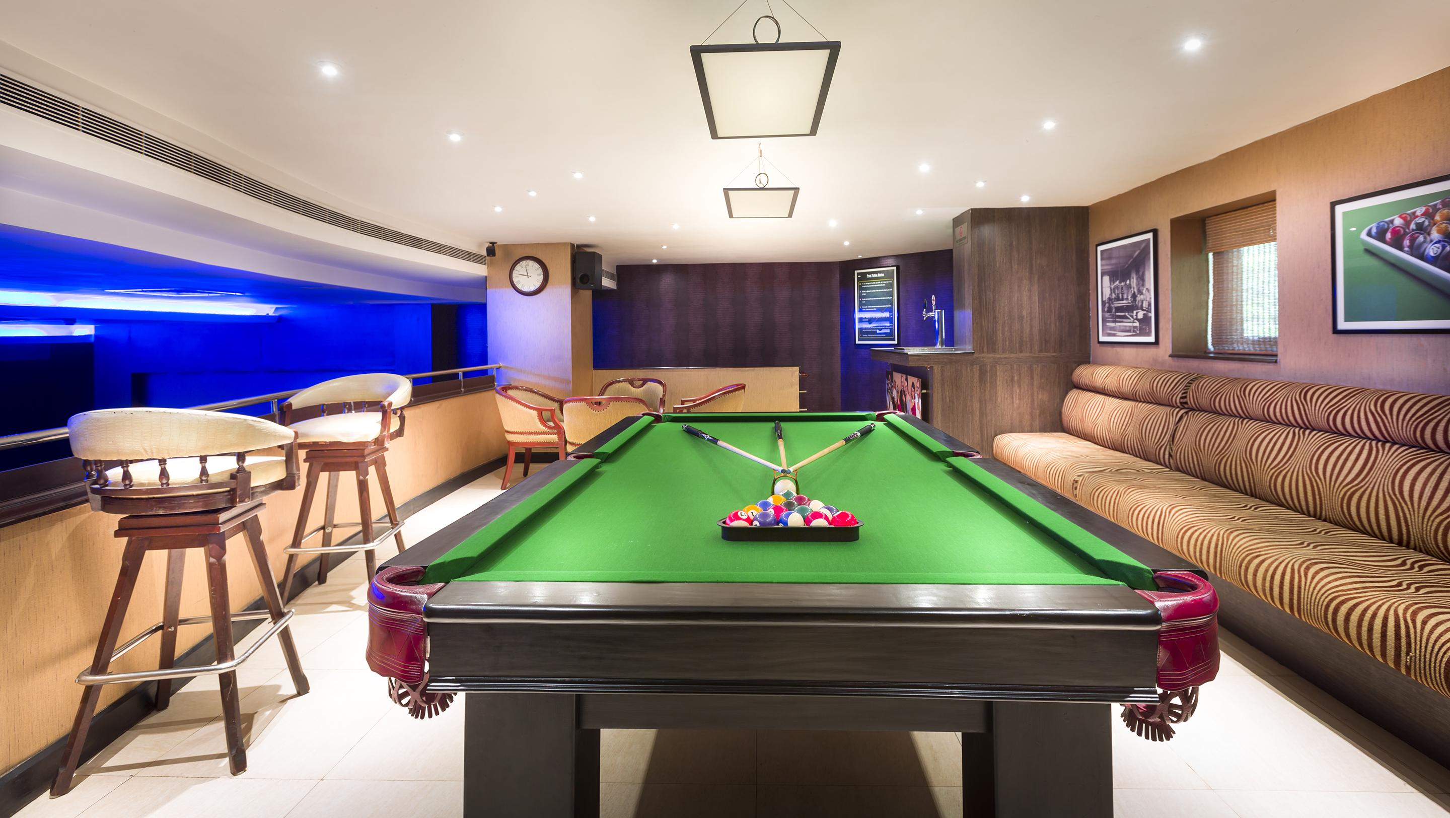 Grand Chennai By Grt Hotels Esterno foto A pool table