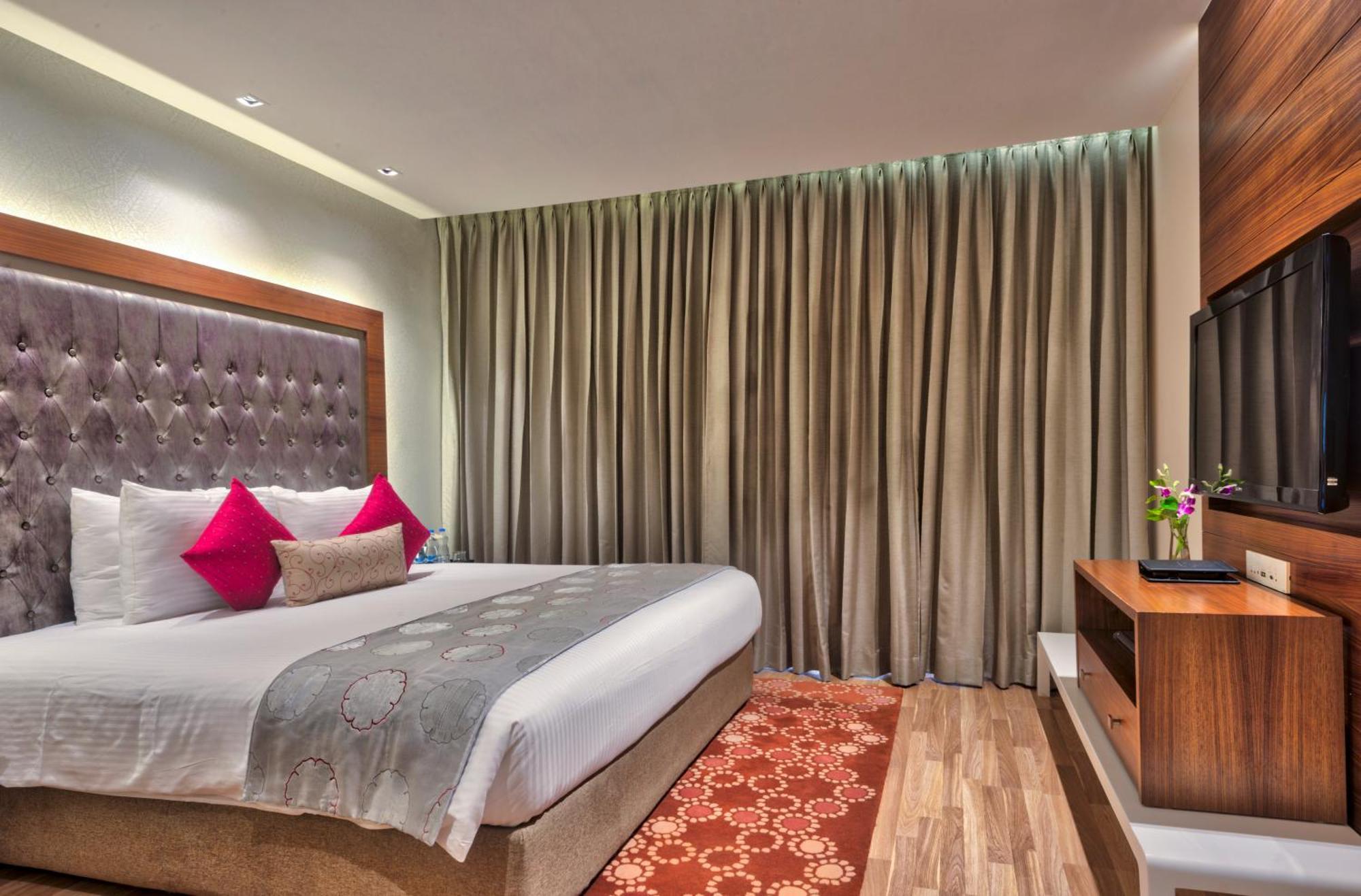 Grand Chennai By Grt Hotels Esterno foto A bedroom at the hotel