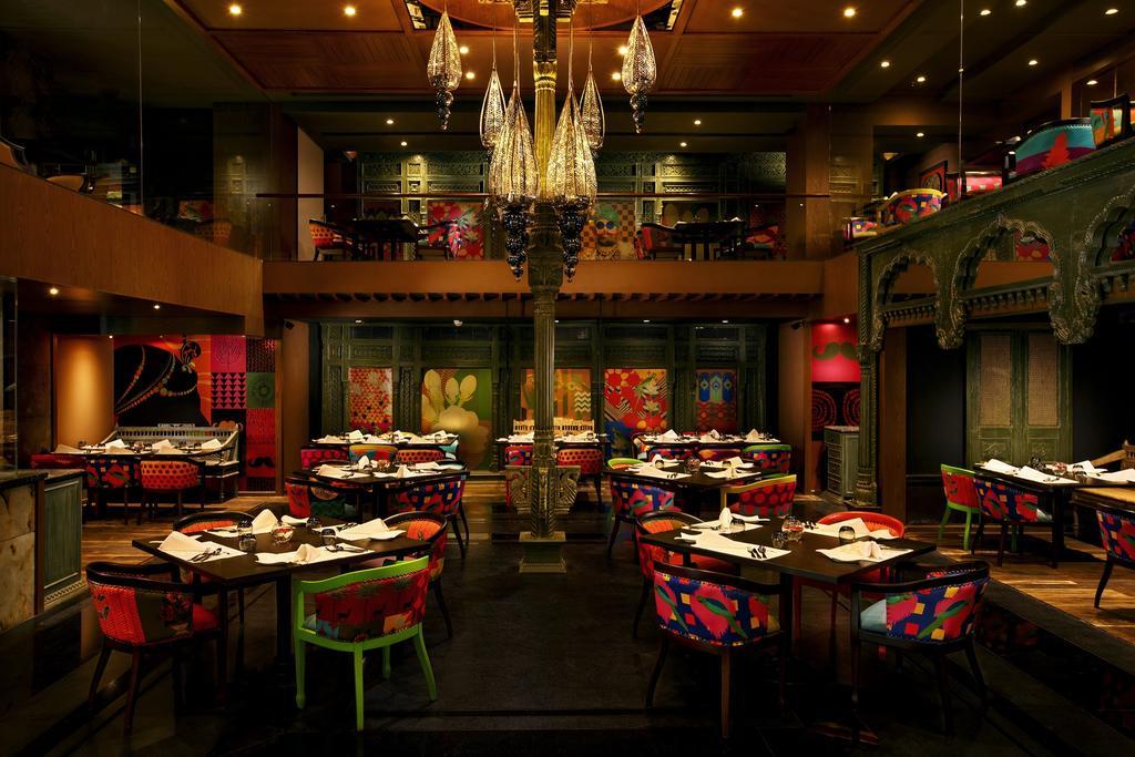 Grand Chennai By Grt Hotels Esterno foto Interior of the restaurant