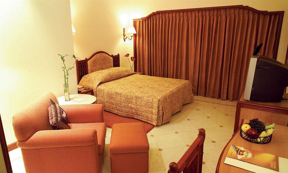 Grand Chennai By Grt Hotels Camera foto A room at the hotel